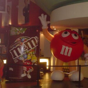 M&M - Imagen 1