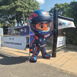 Piloto de Carreras Apatito - Imagen 1